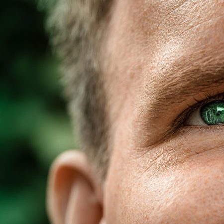 Sustainabul - man met groene ogen